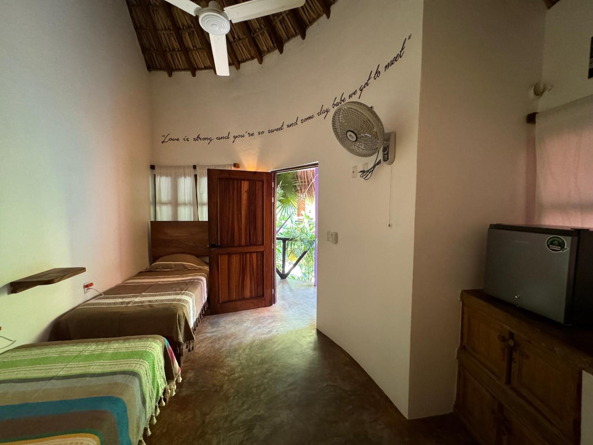 One Love Hostal Puerto Escondido Екстериор снимка