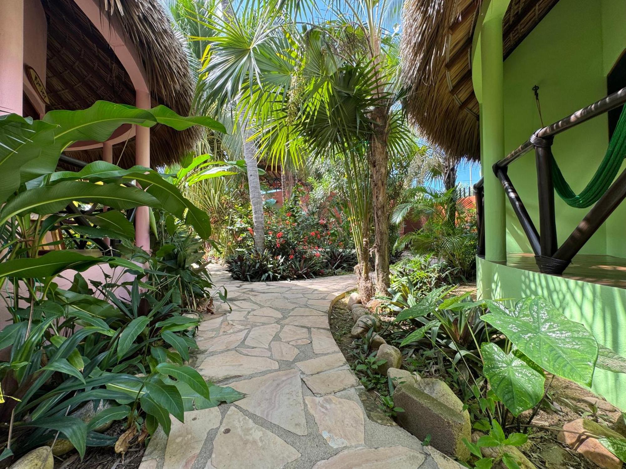 One Love Hostal Puerto Escondido Екстериор снимка